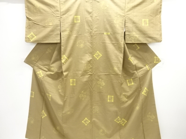 JAPANESE KIMONO / SILK / HAND WOVEN TSUMUGI / FLOWERS